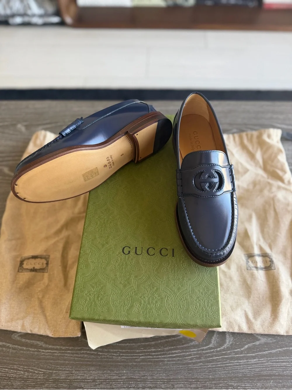 Gucci elegant blue